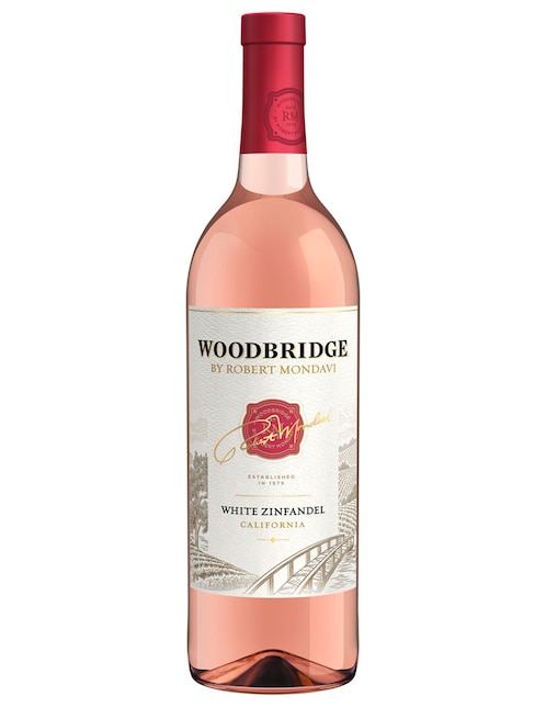 Vino rosado varietal semi seco Woodbridge 750 ml