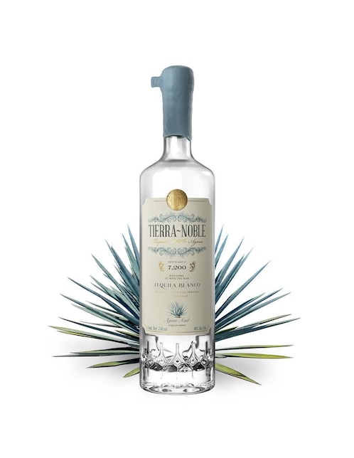 Tequila Tierra Noble tipo Blanco 750 ml