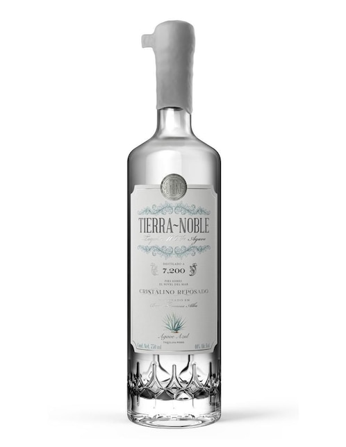 Tequila Tierra Noble tipo cristalino 750 ml