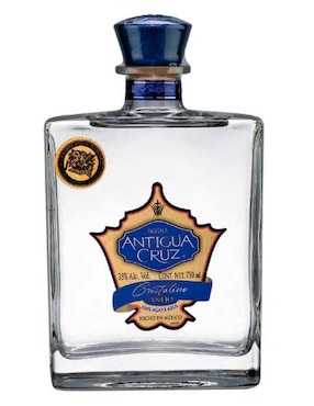 Tequila Antigua Cruz tipo Añejo cristalino 750 ml