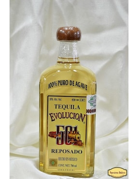 Caja de tequila Evolucion tipo Reposado 4 piezas 700 ml c/u