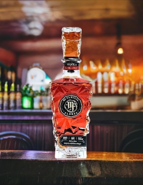 Tequila Mi Familia Flores tipo Extra añejo 750 ml