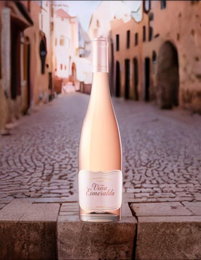 Vino rosado varietal semidulce Viña Esmeralda 750 ml