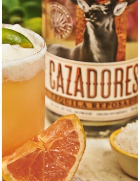 Caja de tequila Cazadores tipo Reposado 4 piezas 950 ml c/u