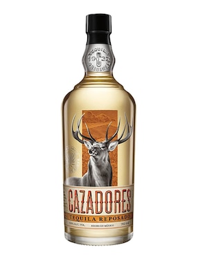 Caja de tequila Cazadores tipo Reposado 6 piezas 700 ml c/u