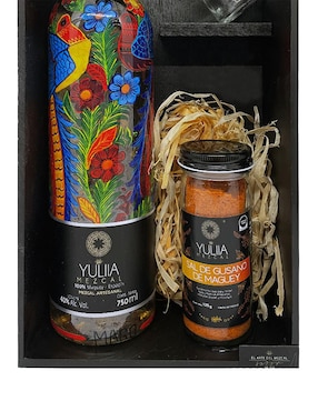 Mezcal Yuliia  Joven 700 ml