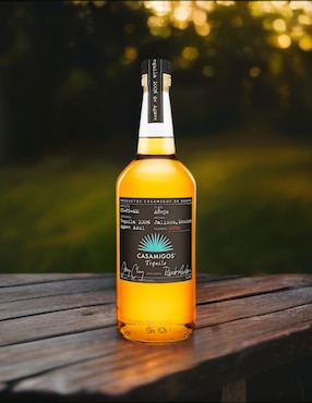 Tequila Casamigos tipo Añejo 750 ml