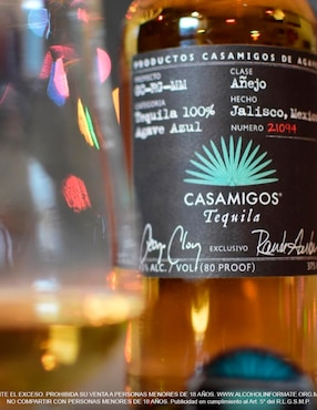 Tequila Casamigos tipo Añejo 750 ml