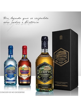 Tequila Reserva De La Familia tipo Reposado 750 ml
