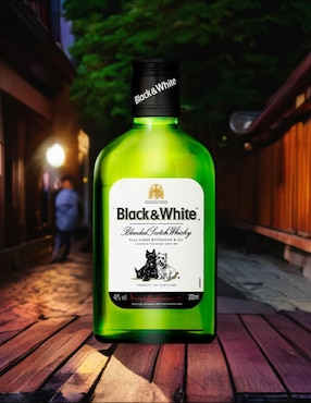 Whisky Scotch Black & White 200 ml