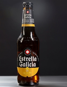 Cerveza clara Estrella Galicia lager frutal 330 ml