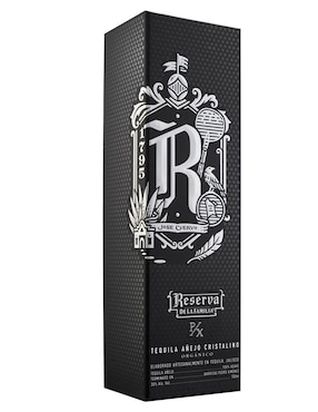 Tequila Reserva De La Familia tipo Añejo cristalino 700 ml