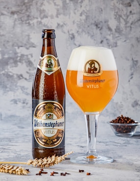 Cerveza clara Weihenstephaner ambar tostado 500 ml