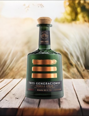 Tequila 3 Generaciones Sauza tipo Añejo 700 ml