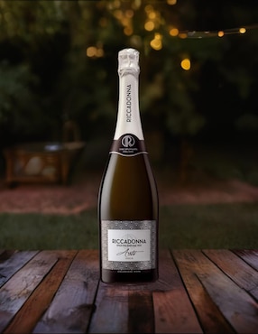 Vino espumoso blanco Moscatel Riccadonna Italia 750 ml