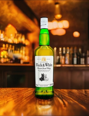 Whisky Scotch Black & White Blended