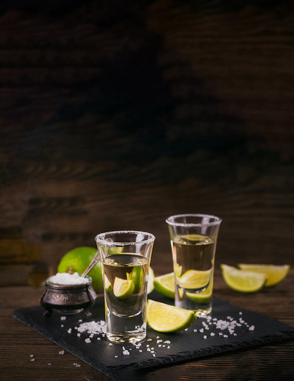 Tequila tipo Reposado 950 ml 2