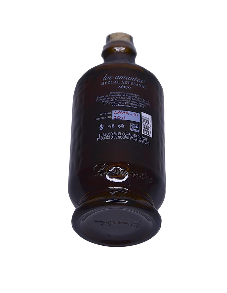 Mezcal Añejo 750 ml 2