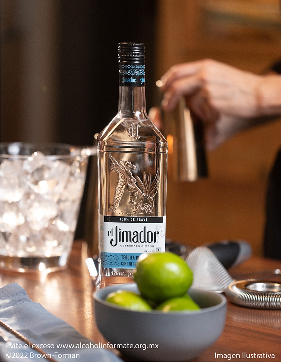 Tequila tipo Blanco 950 ml 4