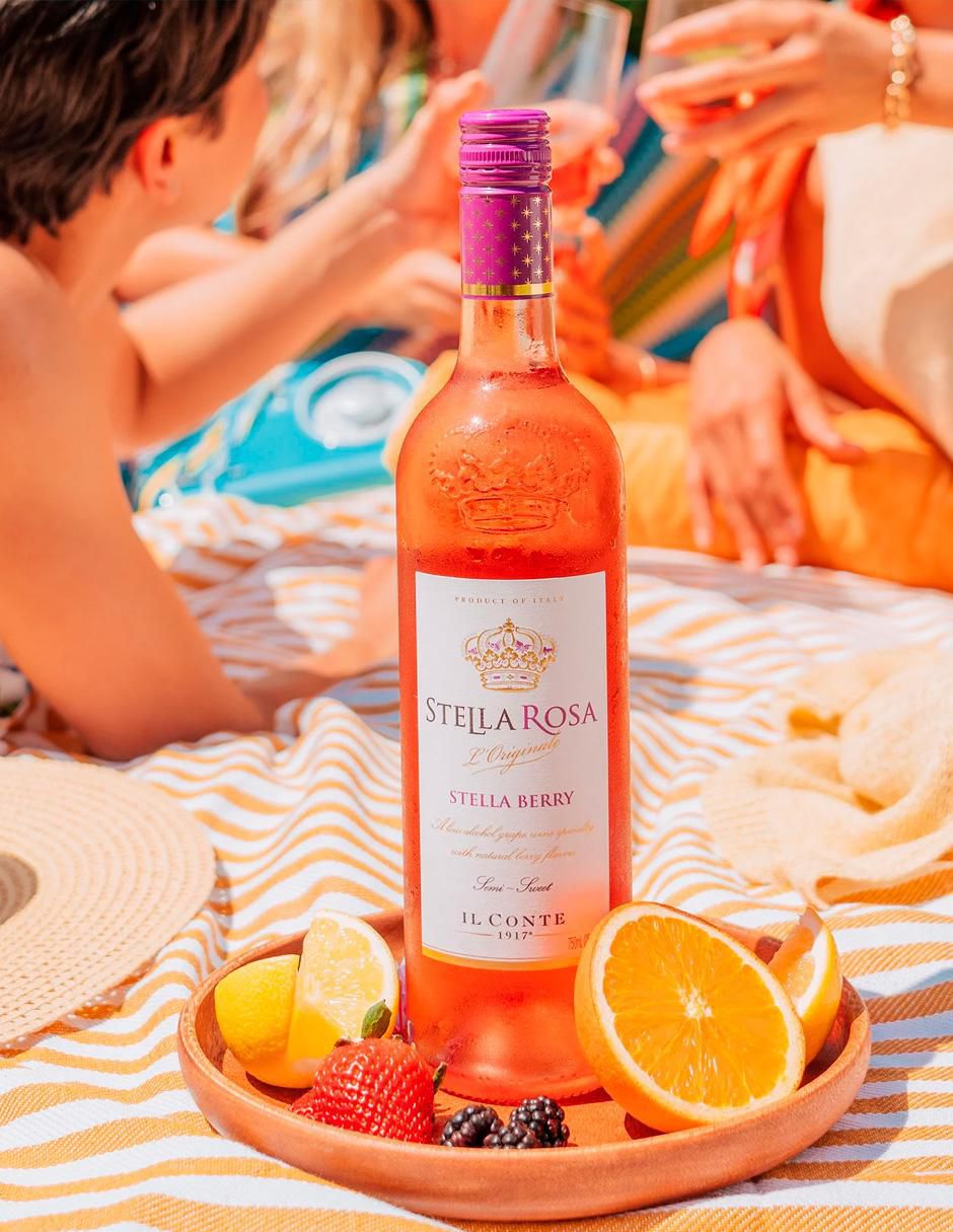 Vino aromatizado sabor frutos rojos 750 ml 2