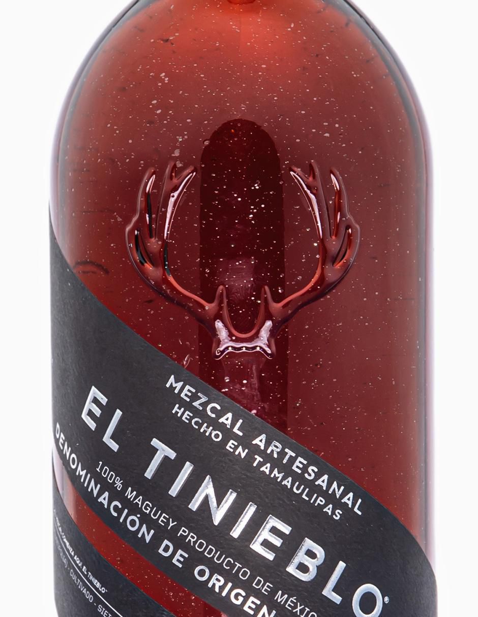 Mezcal Añejo 750 ml 3