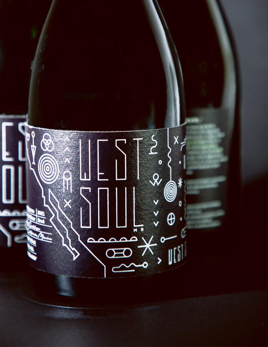 Set de vino espumoso Chardonnay West Soul México 750 ml 6