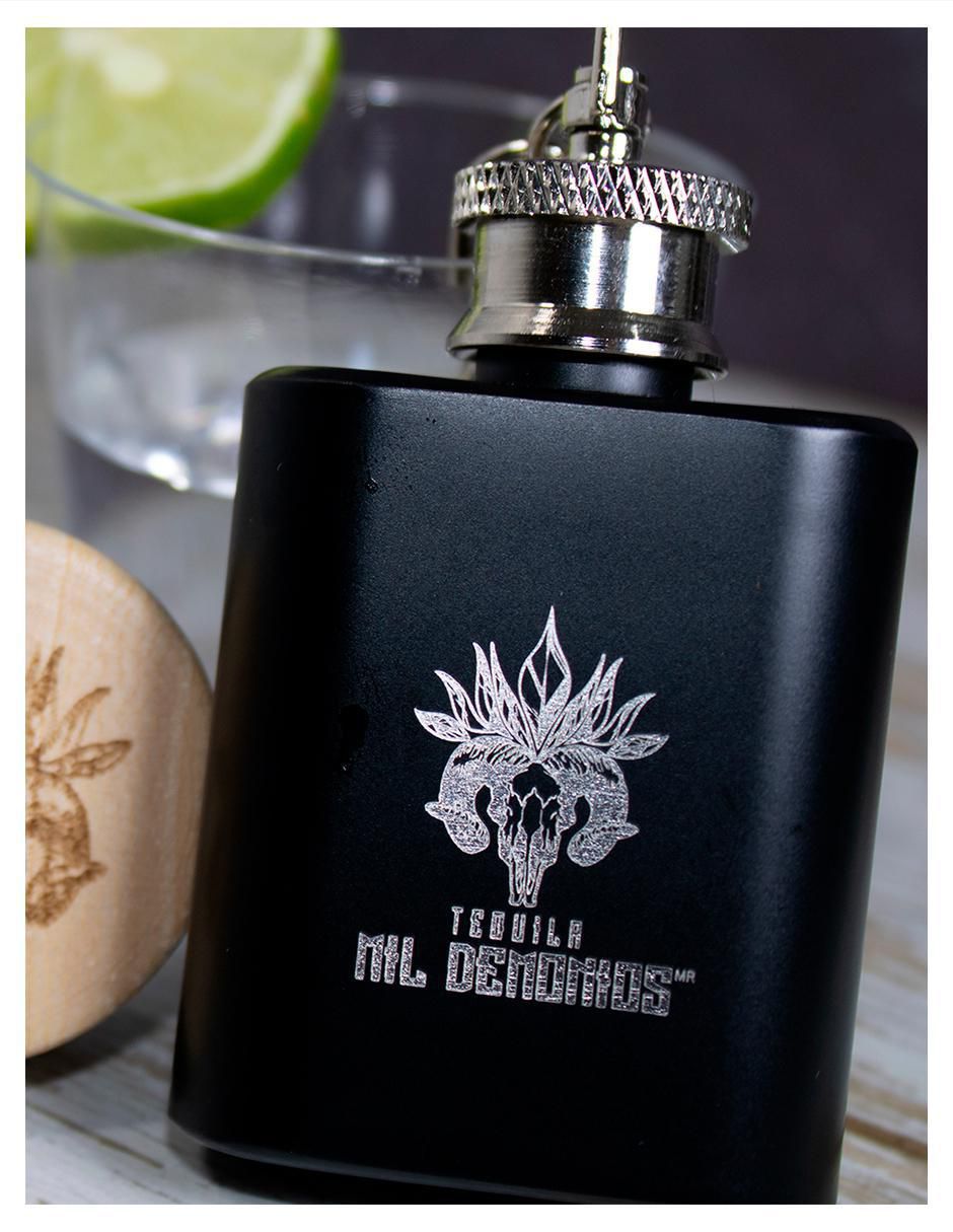 Tequila Mil Demonios tipo cristalino 750 ml 2