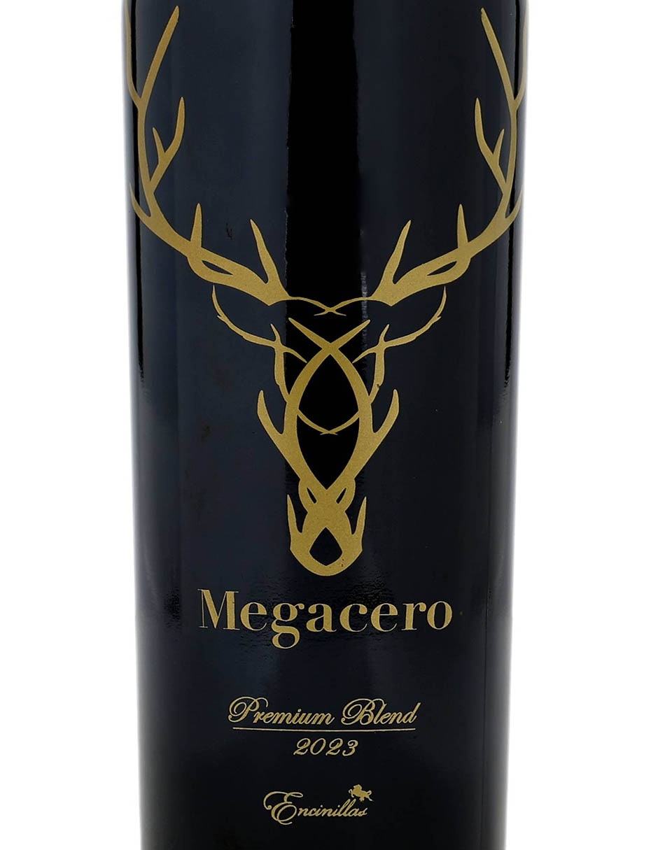 Vino tinto merlot, shiraz y cabernet sauvignon Megacero Chihuahua 750 ml 2