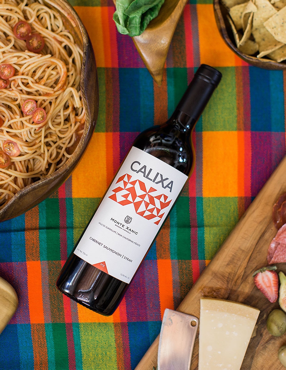 Vino tinto Calixa cabernet-syrah 6